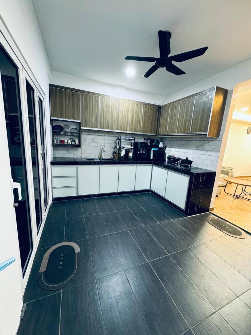 Ujang Holiday home